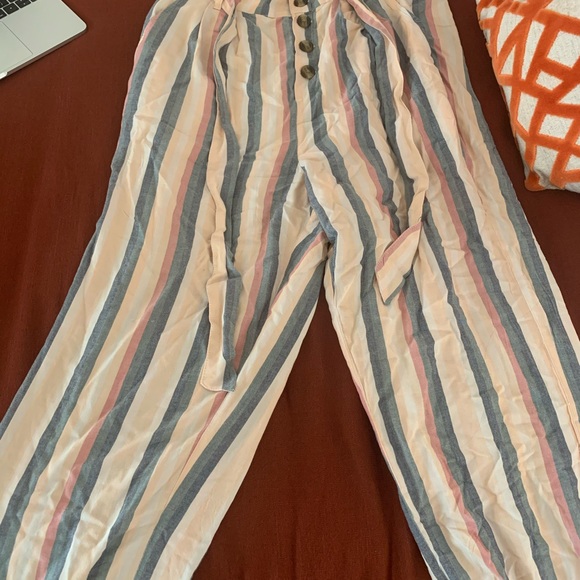 Size medium American Eagle stretchy pants - Picture 1 of 3